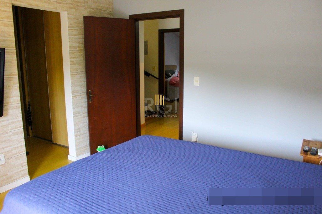 Sobrado para Venda - 266m², 3 dormitórios, sendo 1 suites, 2 vagas - Ipanema