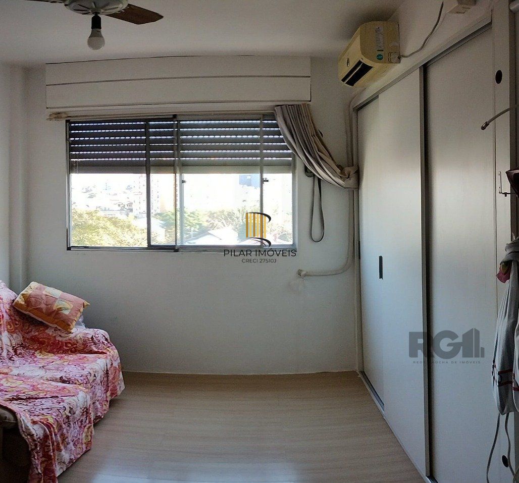 Apartamento 2 Dormitório(s) Bairro Cristal