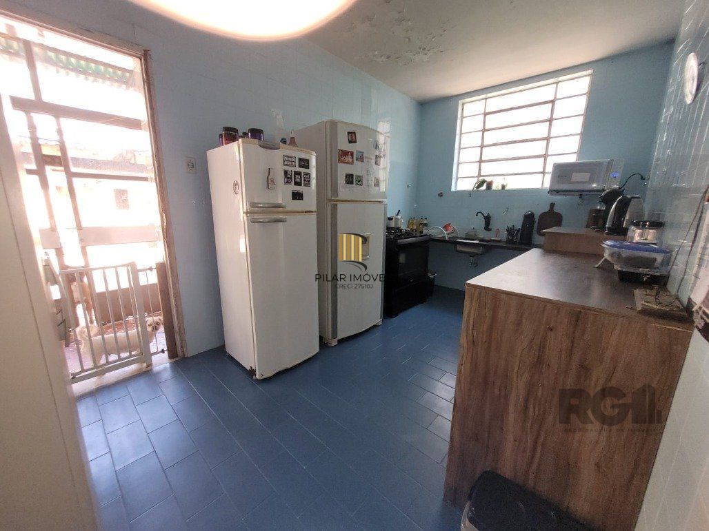 Casa 8 dormitórios no bairro Menino Deus