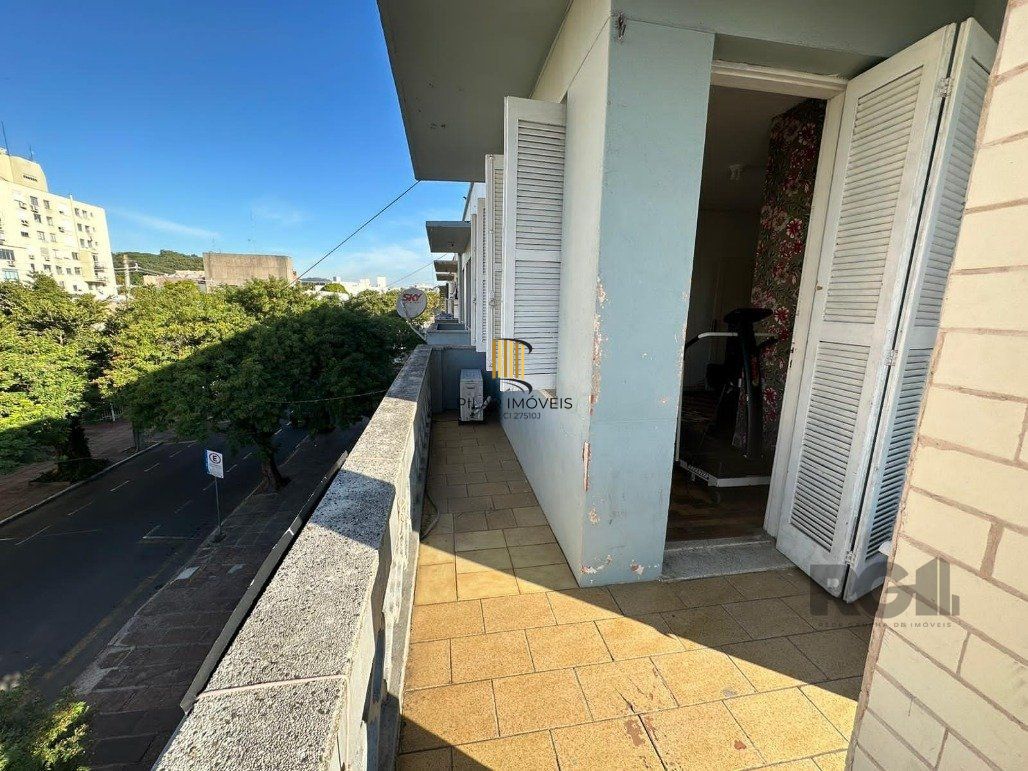 Apartamento 2 dormitórios no bairro Azenha