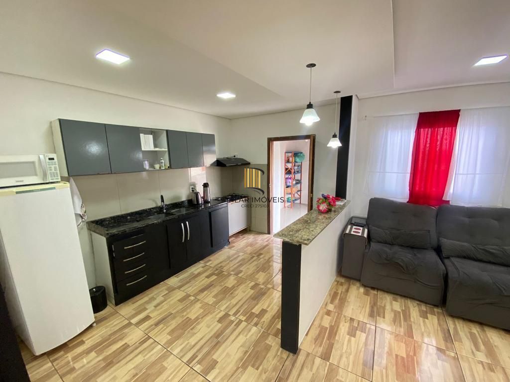 Casa 3 dormitórios no bairro Hípica