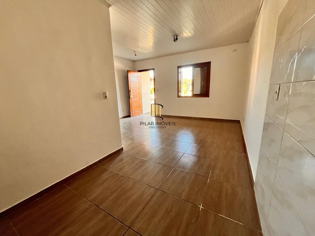 Casa 2 dormitórios no bairro Hípica