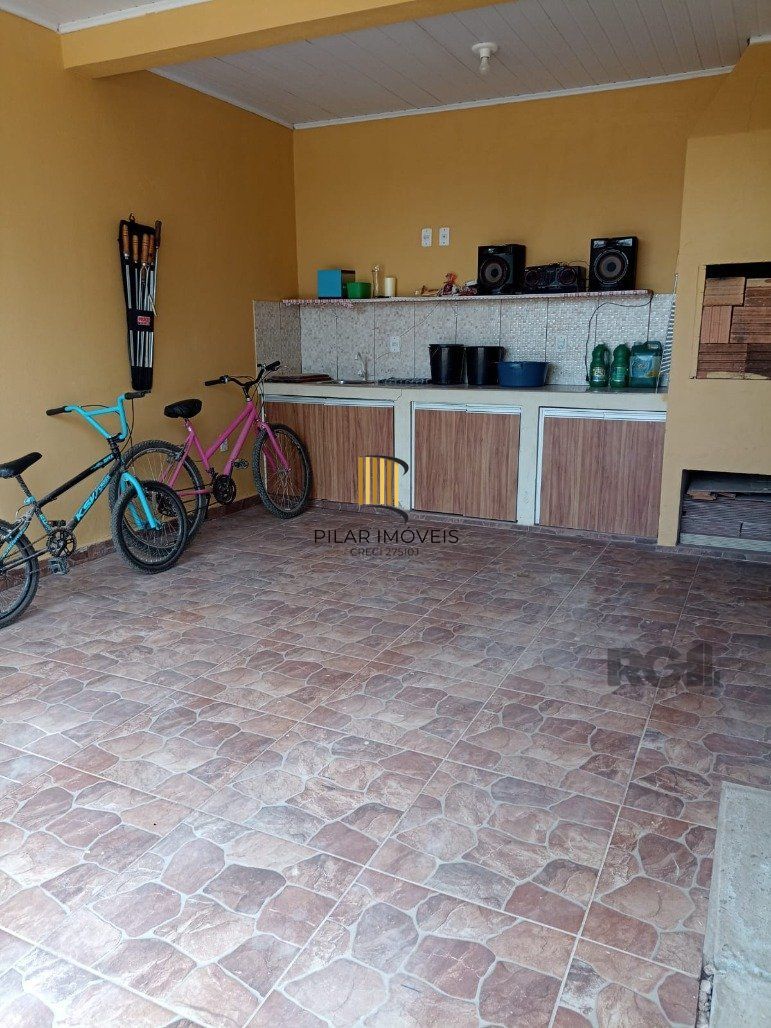 Sobrado 2 dormitórios no bairro Ponta Grossa