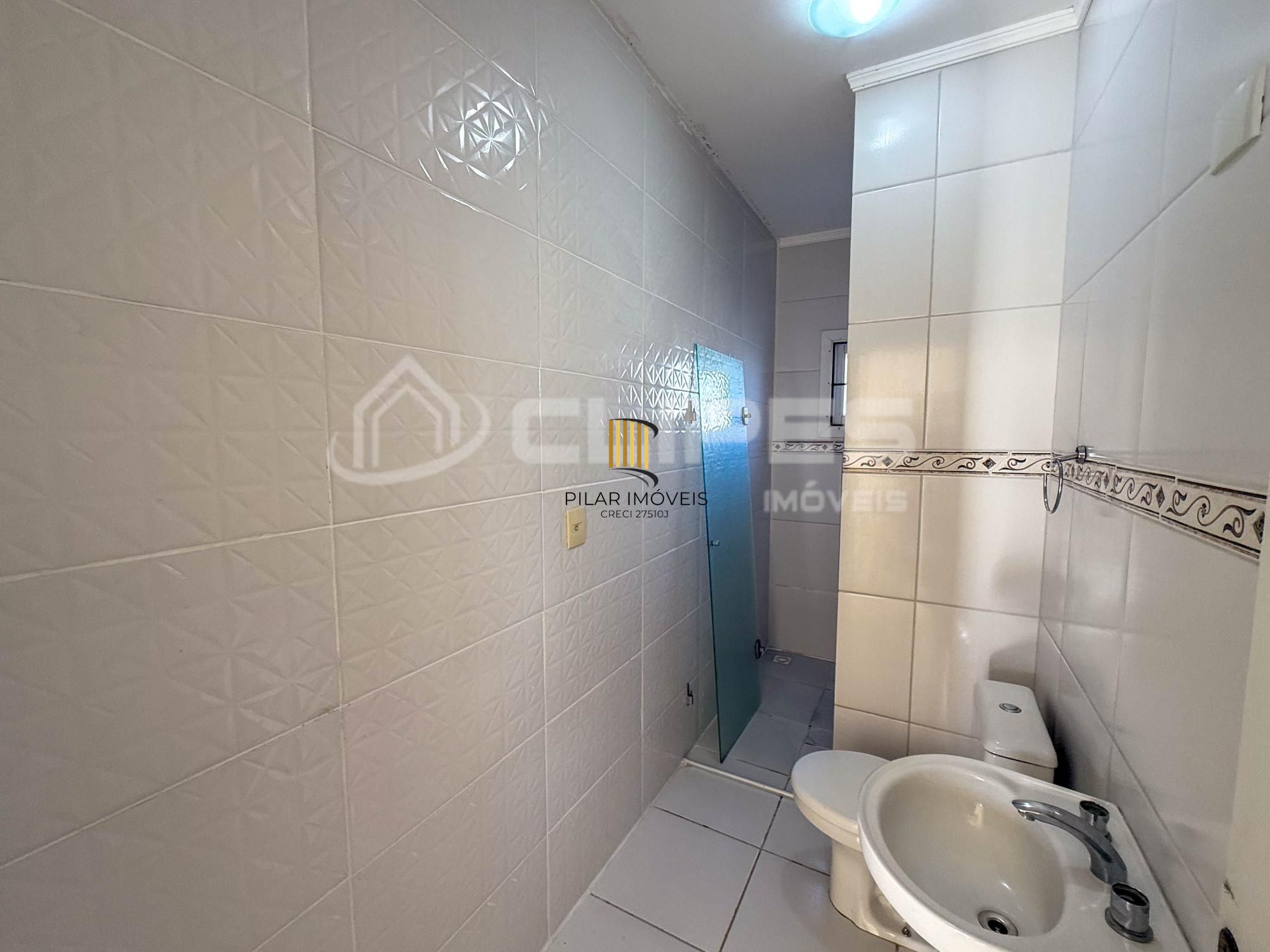 Sobrado para Venda - 140m², 3 dormitórios, sendo 1 suites, 2 vagas - Hípica