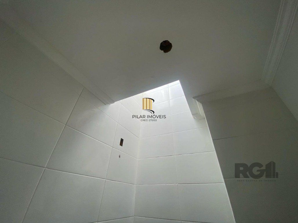 Sobrado para Venda - 80m², 2 dormitórios, sendo 2 suites, 1 vaga - Hípica