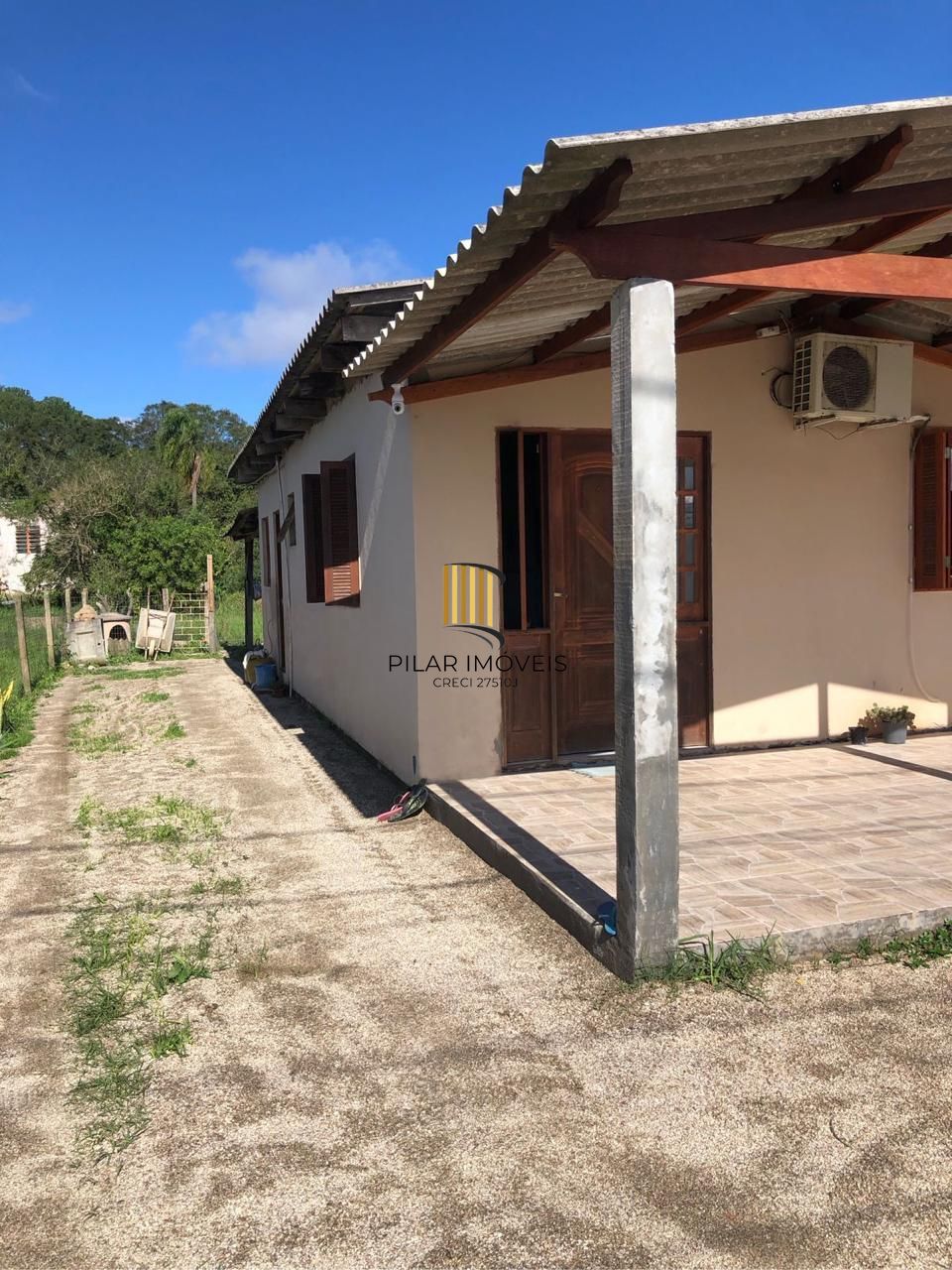 Casa 3 dormitórios no bairro Lami