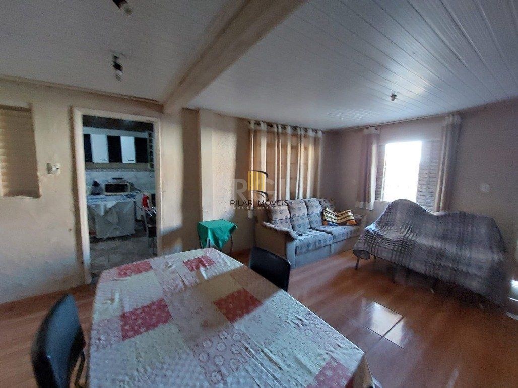 Casa para Venda - 130m², 4 dormitórios, 1 vaga - Restinga