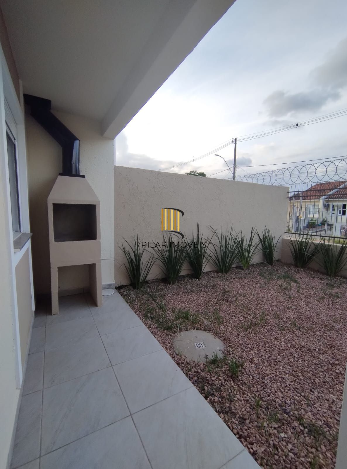 Casa 2 dormitórios no bairro Hípica