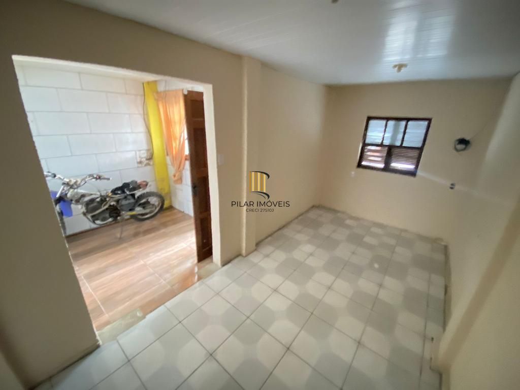 Casa 3 dormitórios no bairro Hípica