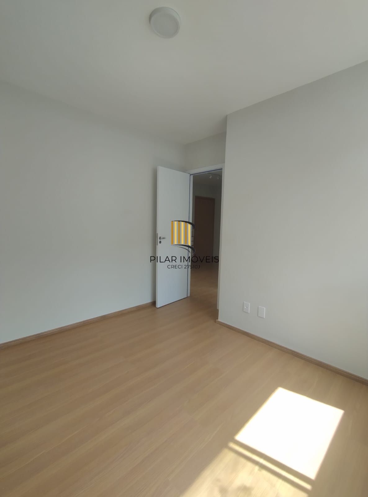 Apartamento 2 dormitórios no bairro Restinga