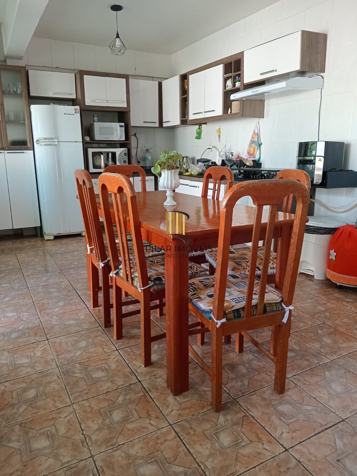 Casa 4 dormitórios no bairro Restinga