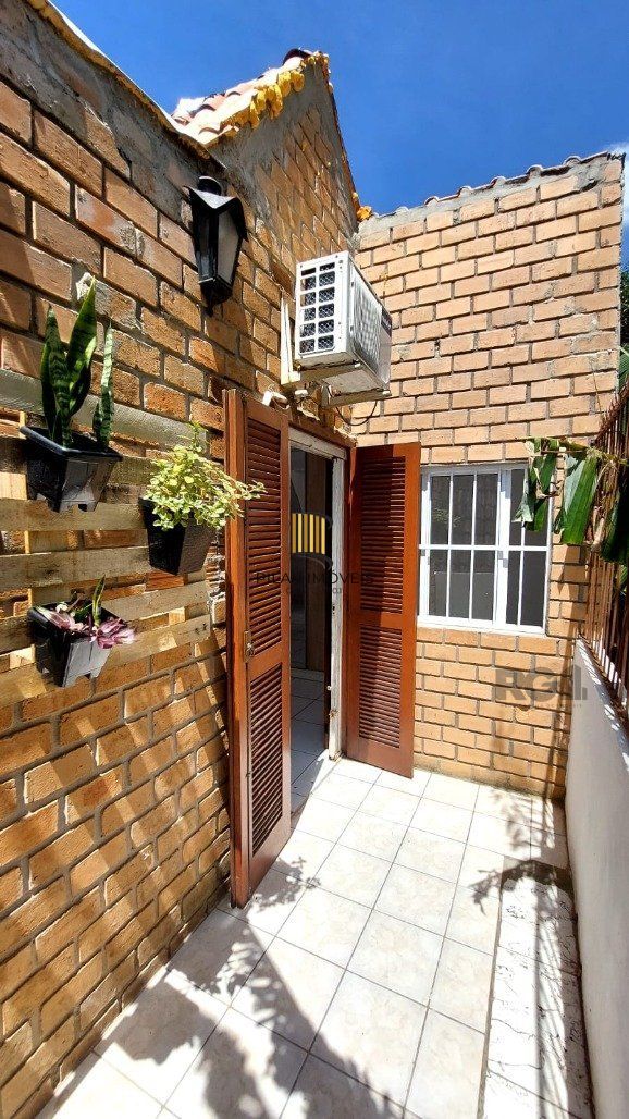 Casa de Condomínio 3 dormitórios no bairro Glória