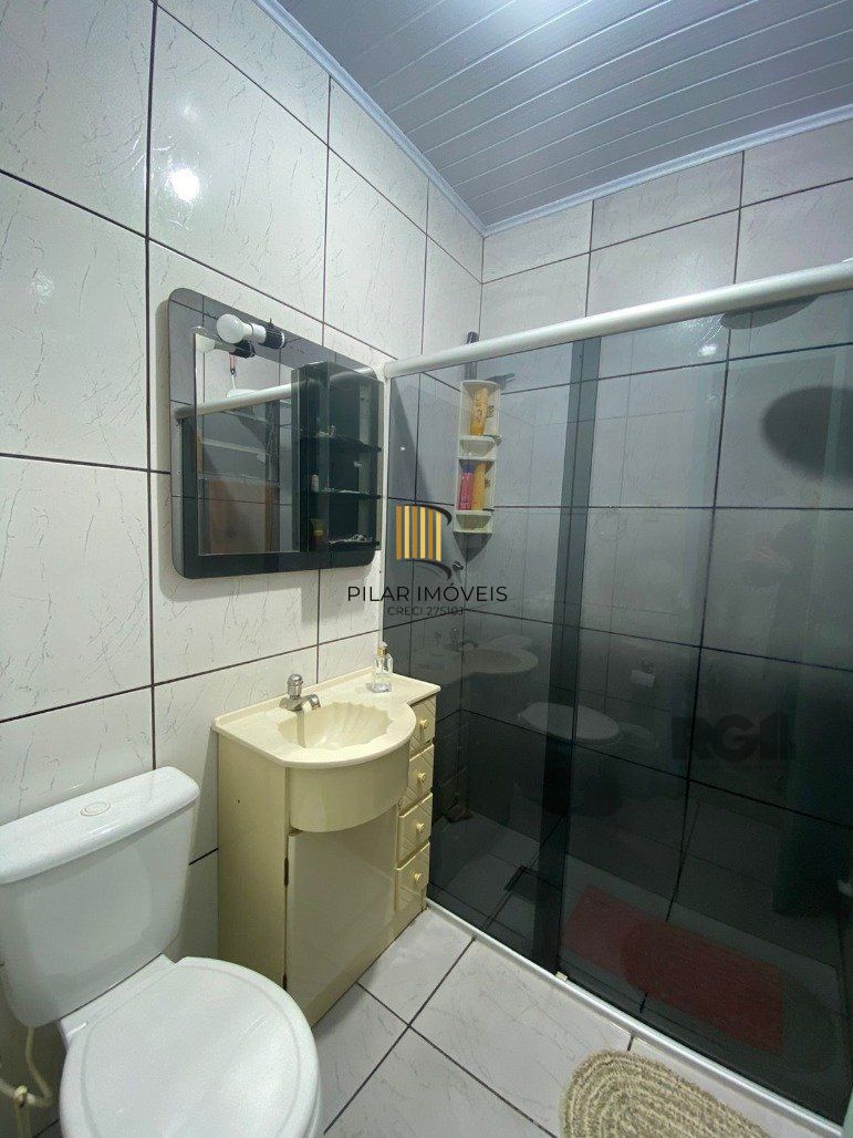 Casa 2 Dormitório(s) Bairro Restinga