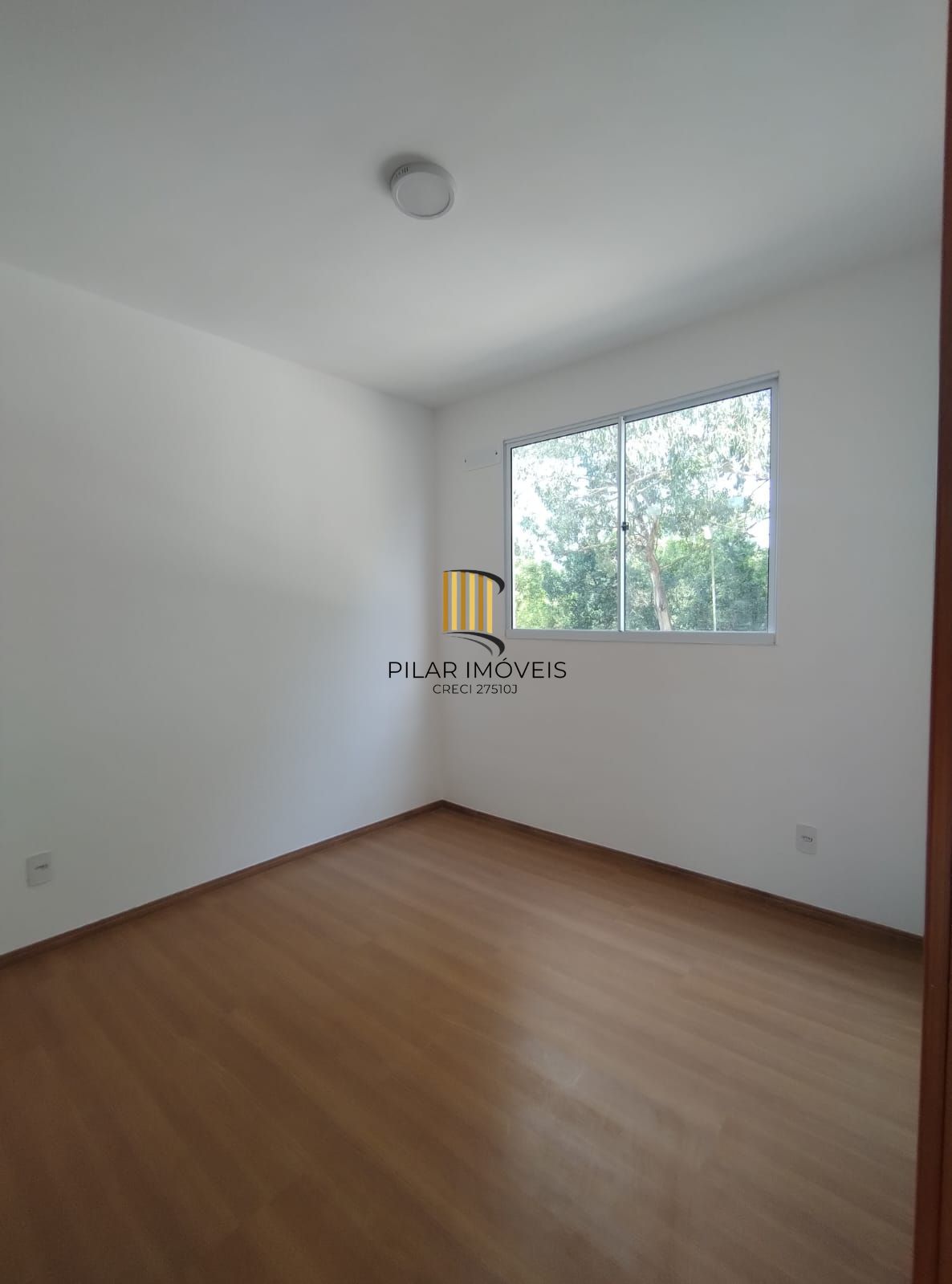 Apartamento 2 dormitórios no bairro Restinga