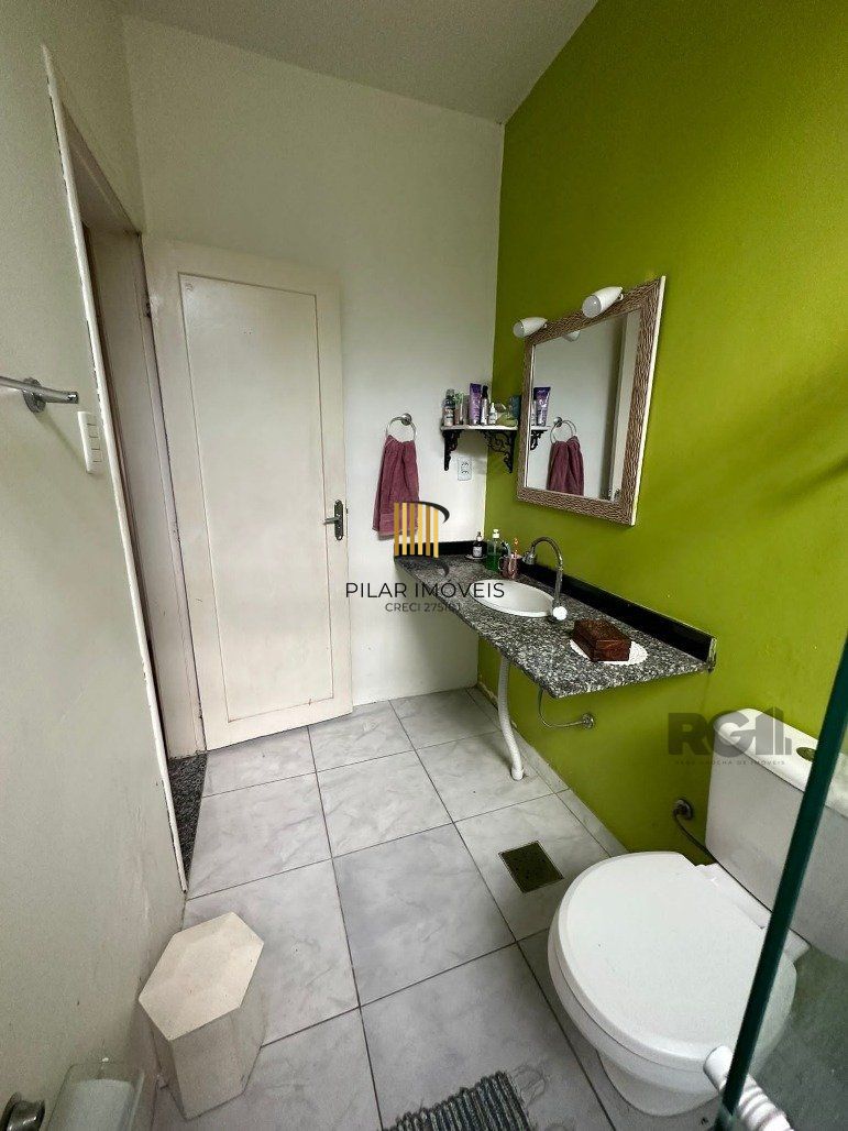 Apartamento 2 dormitórios no bairro Azenha