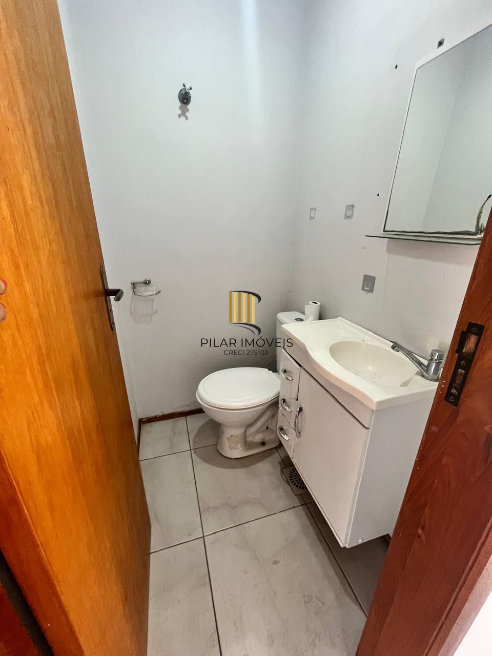 Casa de Condomínio 2 dormitórios no bairro Restinga