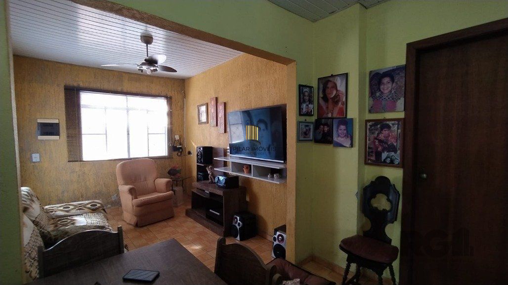 Casa 2 Dormitório(s) Bairro Vila Nova