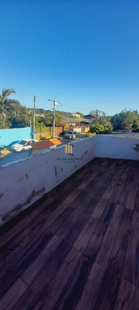 Casa 6 dormitórios no bairro Restinga
