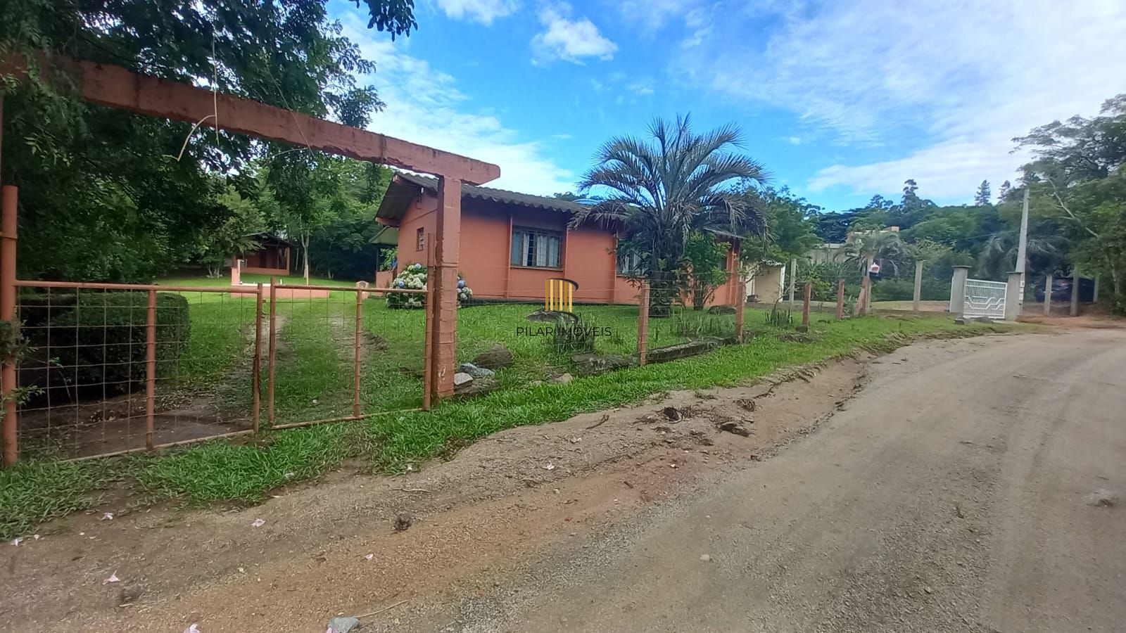 Sítio 3 dormitórios no bairro Canta Galo (Passo da Areia)