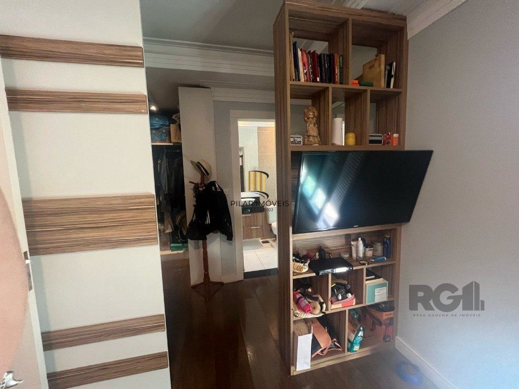 Casa de Condomínio 3 dormitórios no bairro Hípica