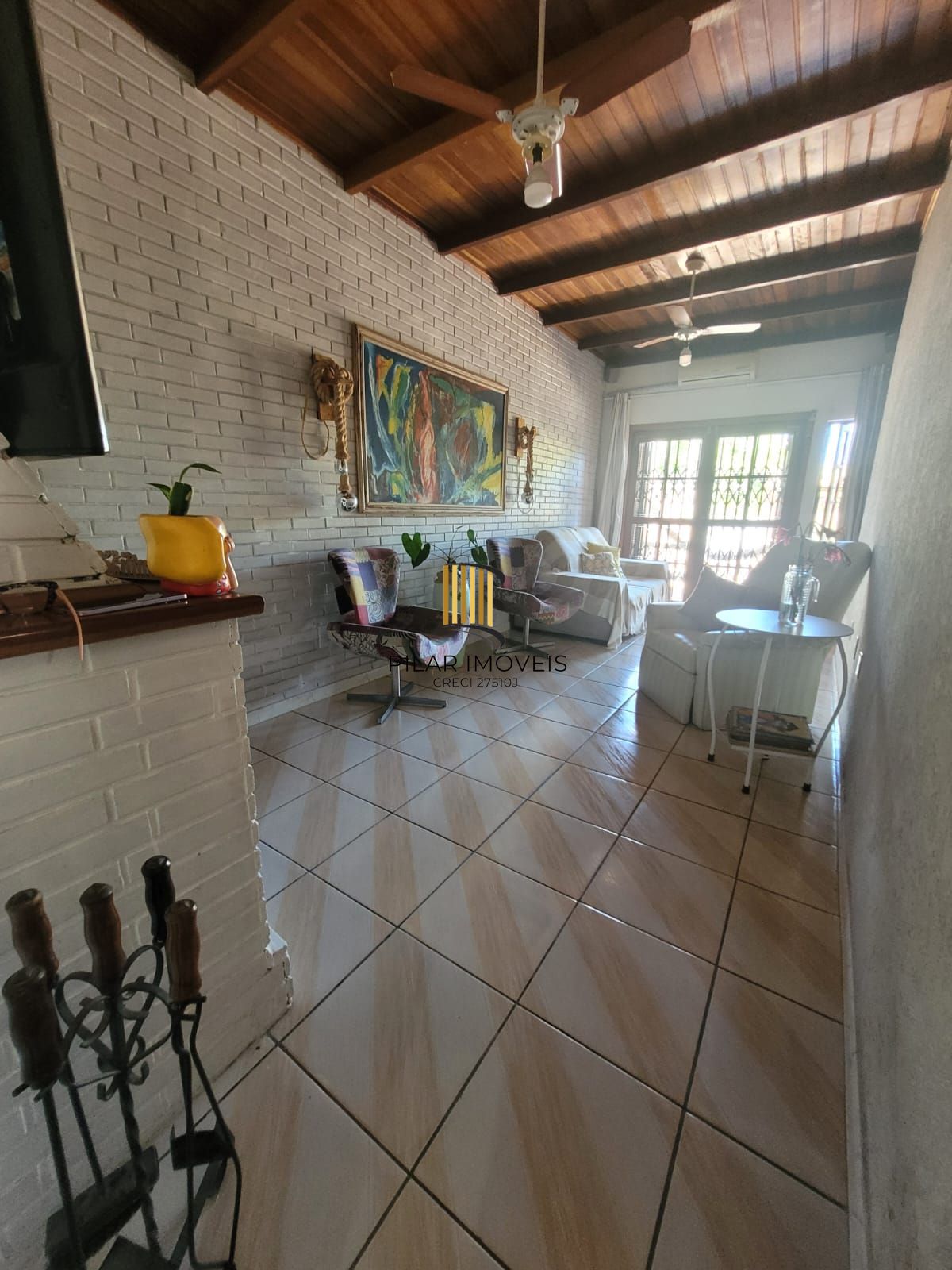 Casa 4 dormitórios no bairro Restinga