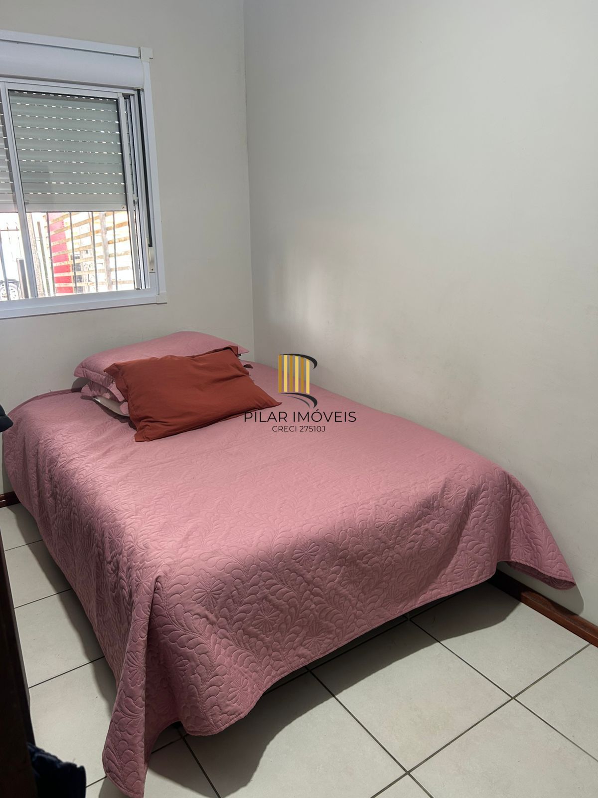 Casa 2 dormitórios no bairro Restinga