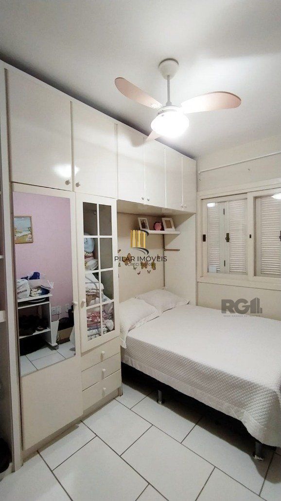 Casa 2 dormitórios no bairro Hípica