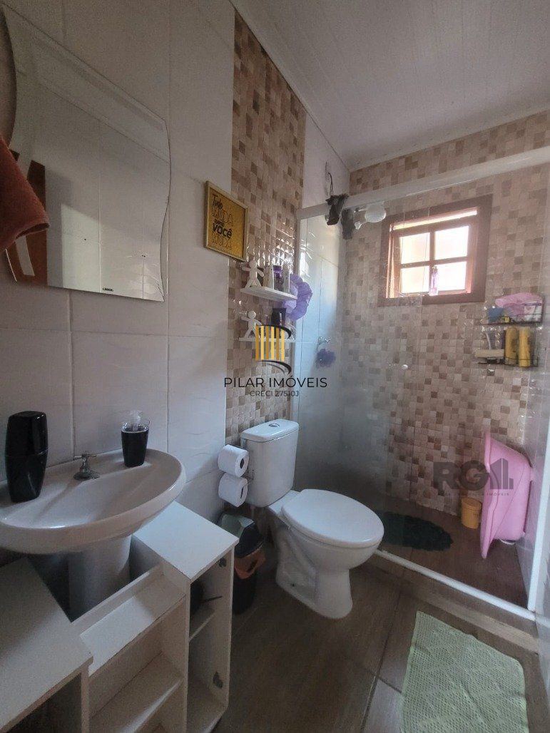 Casa 3 dormitórios no bairro Hípica