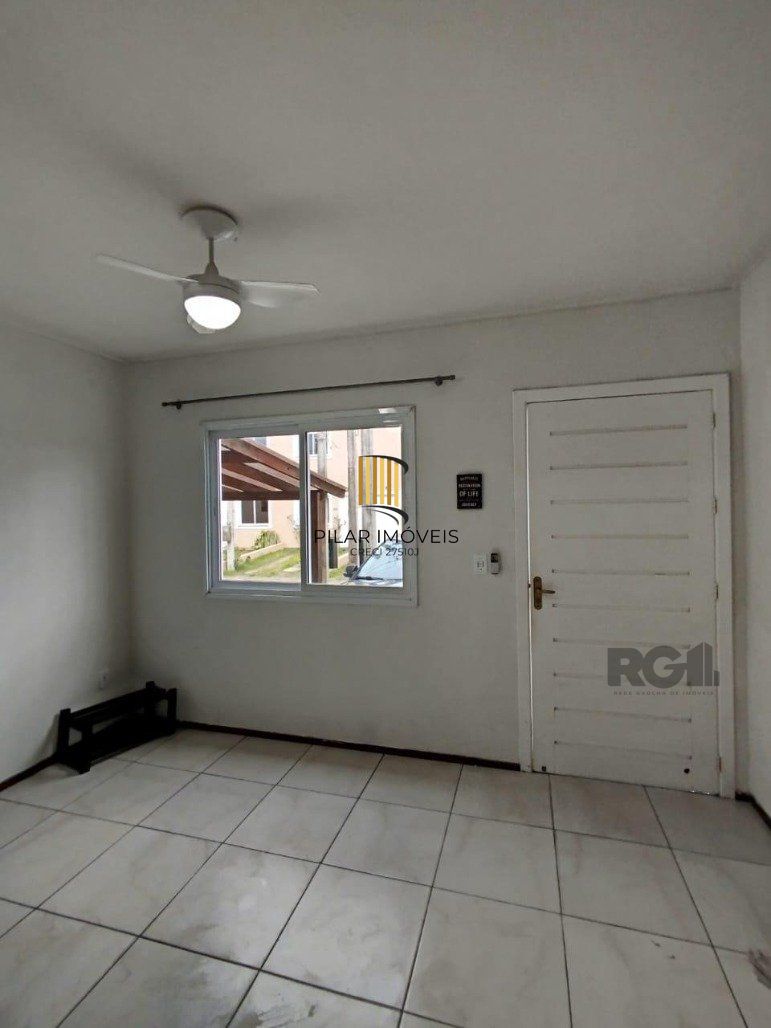 Casa de Condomínio 2 dormitórios no bairro Restinga