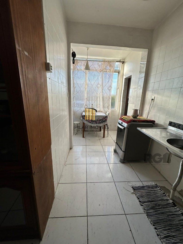 Apartamento 2 dormitórios no bairro Azenha