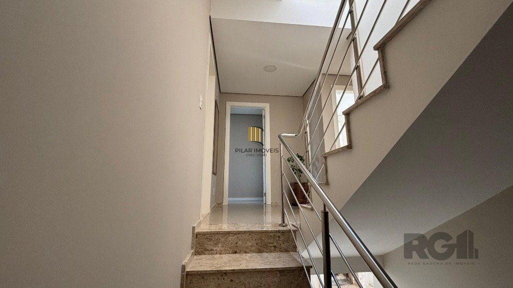 Casa Condominio 4 Dormitório(s) Bairro Hípica