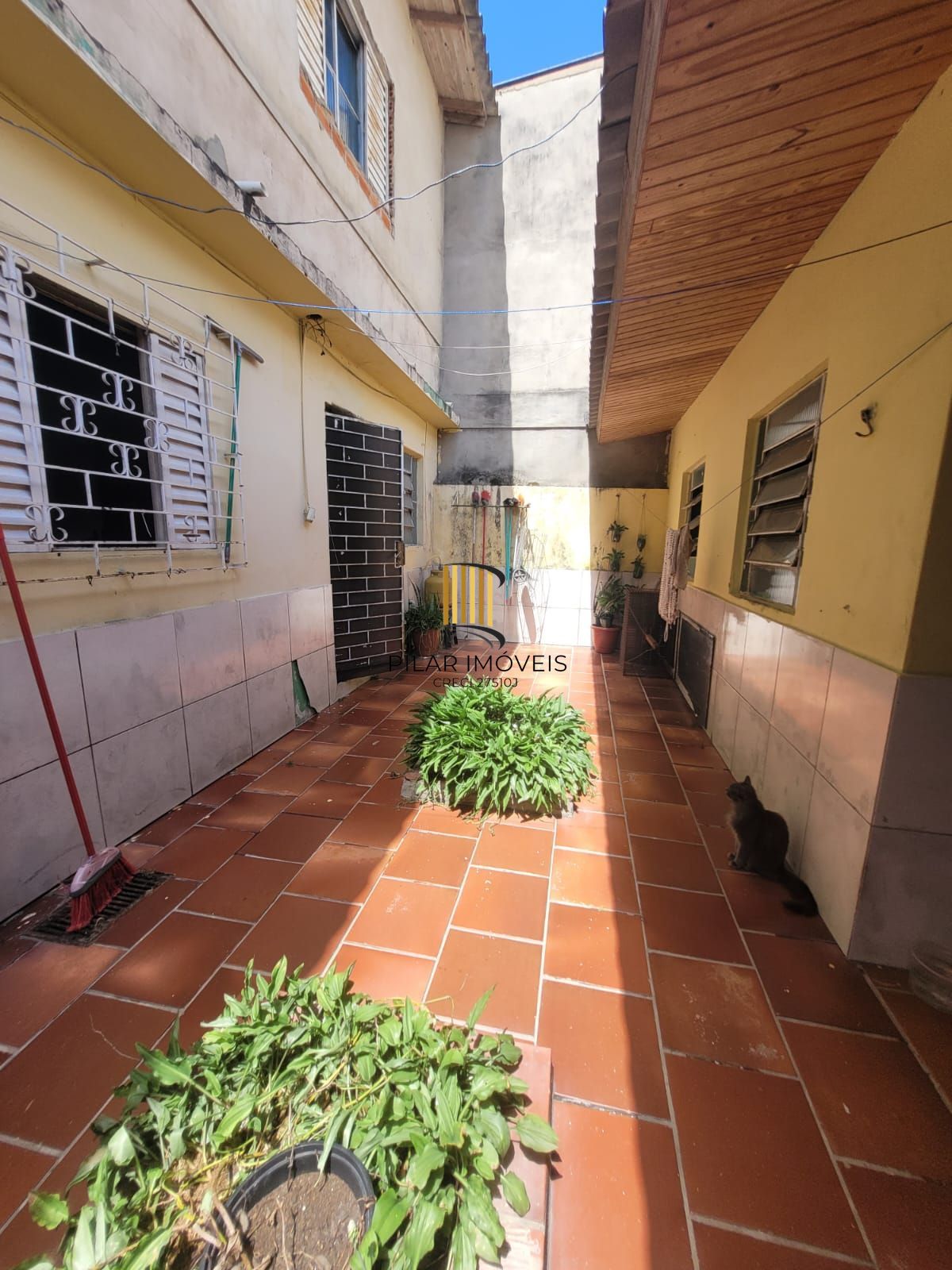 Casa 3 dormitórios no bairro Restinga