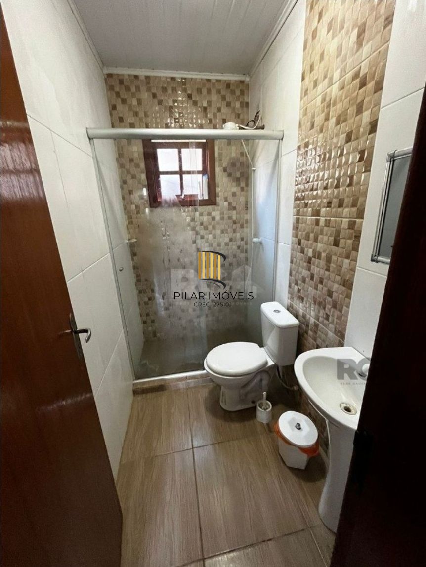 Casa 2 dormitórios no bairro Hípica