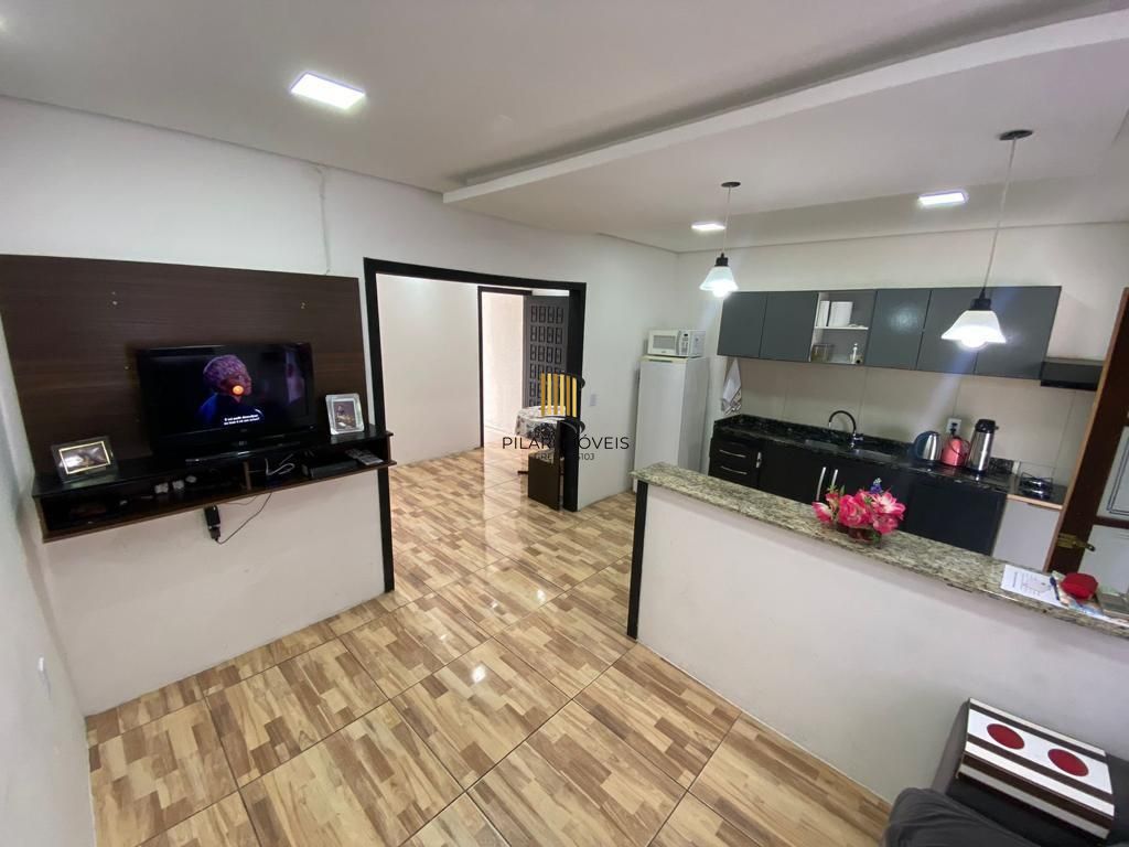 Casa 3 dormitórios no bairro Hípica
