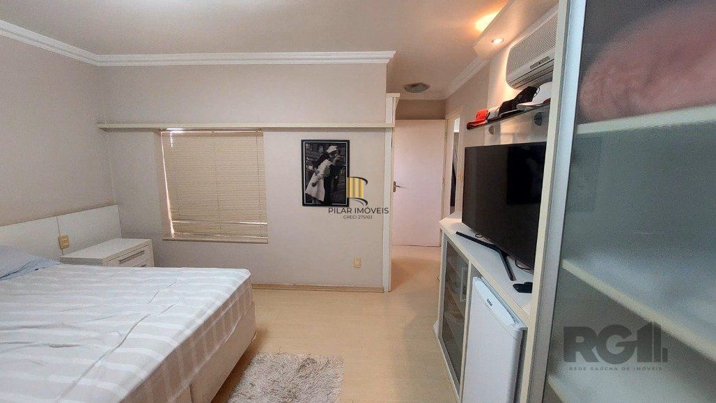 Casa 4 dormitórios no bairro Espírito Santo