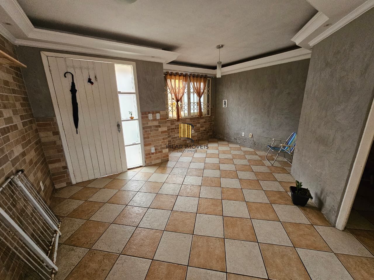 Casa 2 dormitórios no bairro Hípica