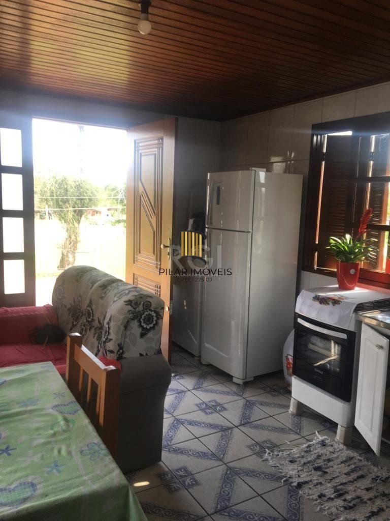 Sobrado para Venda - 92m², 3 dormitórios, 2 vagas - Restinga Nova