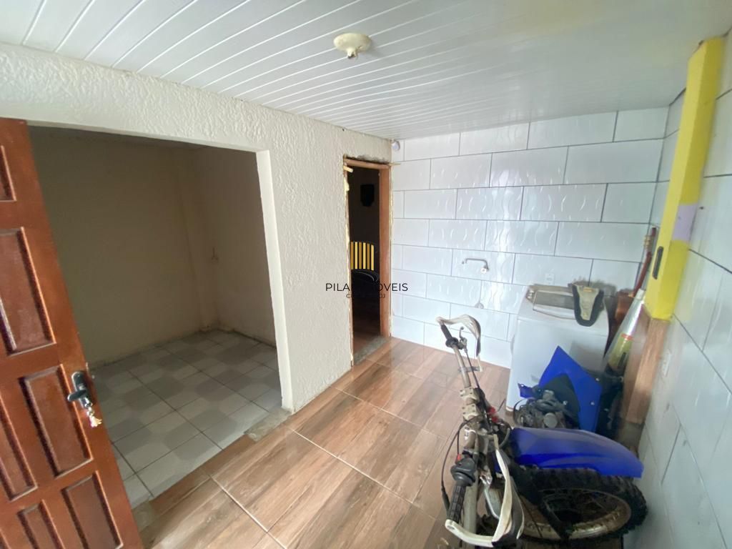 Casa 3 dormitórios no bairro Hípica