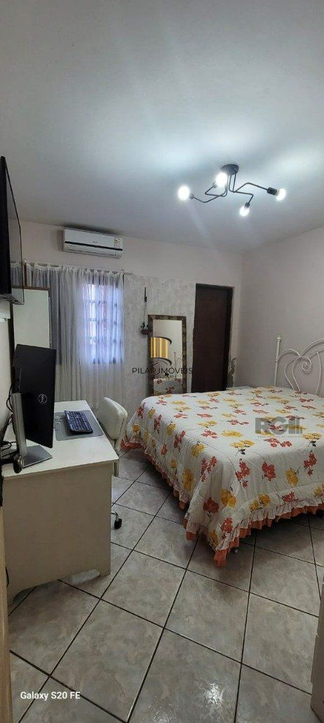 Casa 2 Dormitório(s) Bairro Ipanema