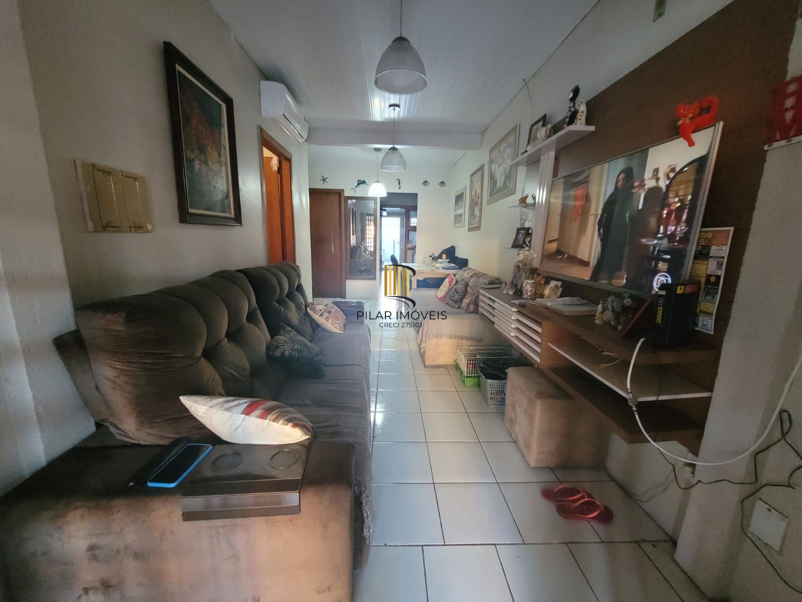 Casa 2 dormitórios no bairro Hípica
