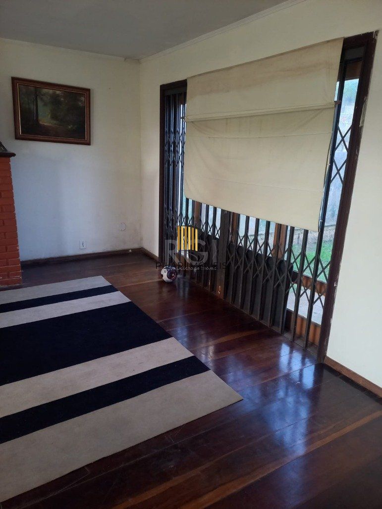 Casa para Venda - 256.44m², 4 dormitórios, sendo 1 suites, 4 vagas - Cavalhada