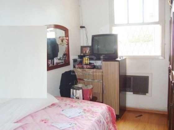 Casa para Venda - 150m², 3 dormitórios, 2 vagas - Glória