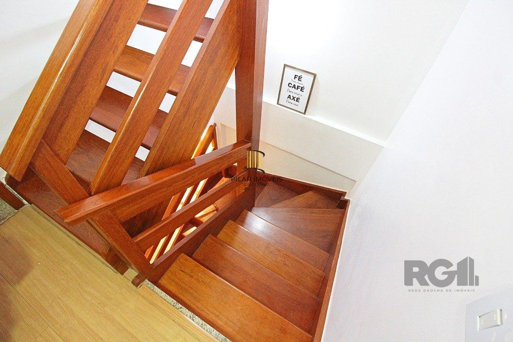 Sobrado para Venda - 218m², 4 dormitórios, sendo 3 suites, 2 vagas - Ipanema