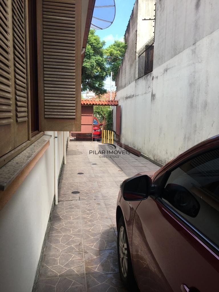 Casa 3 Dormitório(s) Bairro Vila São José