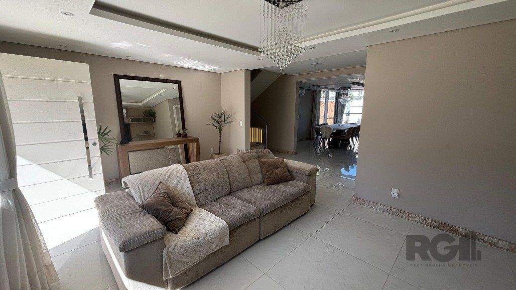 Casa Condominio 4 Dormitório(s) Bairro Hípica