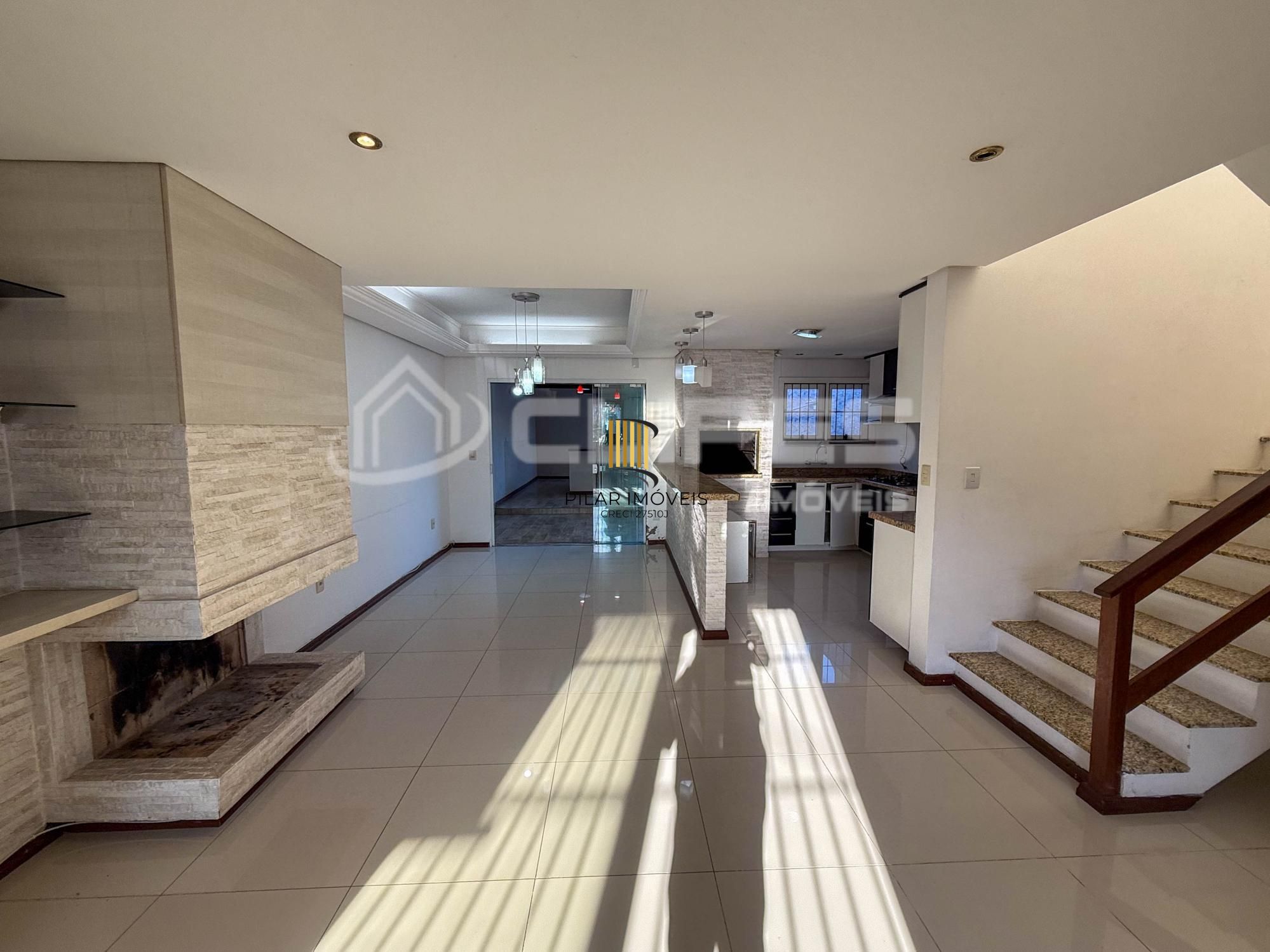 Sobrado para Venda - 140m², 3 dormitórios, sendo 1 suites, 2 vagas - Hípica