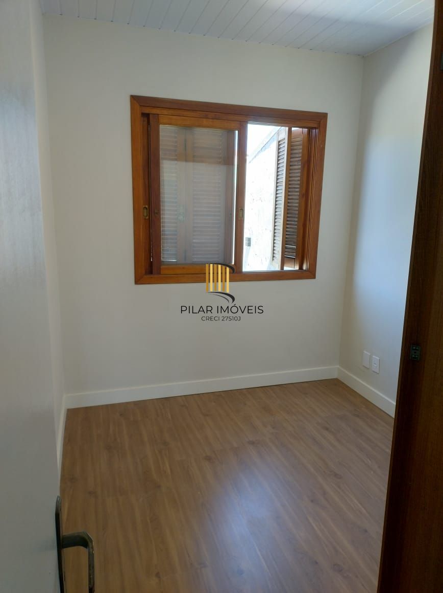 Casa 3 dormitórios no bairro Hípica