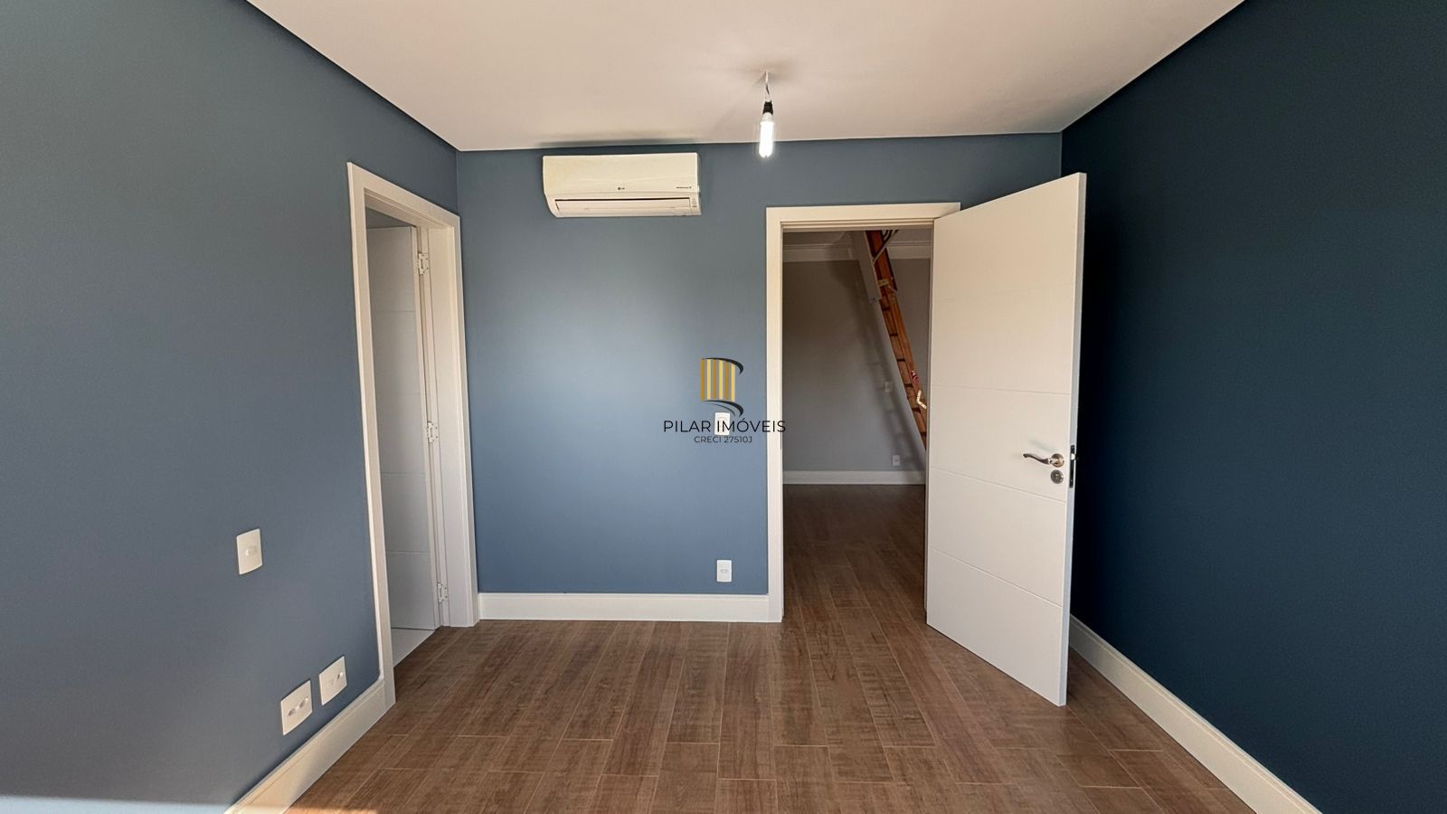 Casa 5 dormitórios no bairro Belém Novo