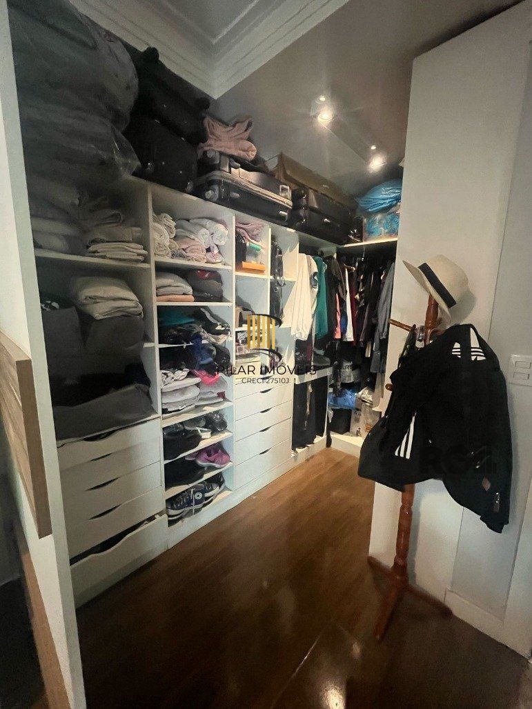 Casa de Condomínio 3 dormitórios no bairro Hípica