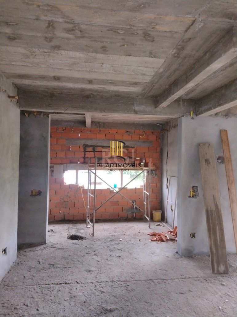 Sobrado 4 Dormitório(s) Bairro Hípica